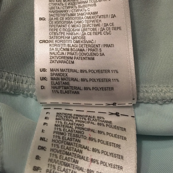 NWT Adidas 3/4 run tights - Picture 4 of 4