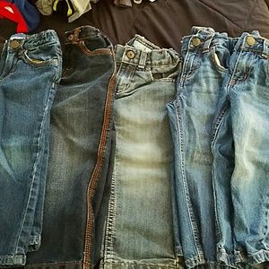 5 pairs 2T jeans