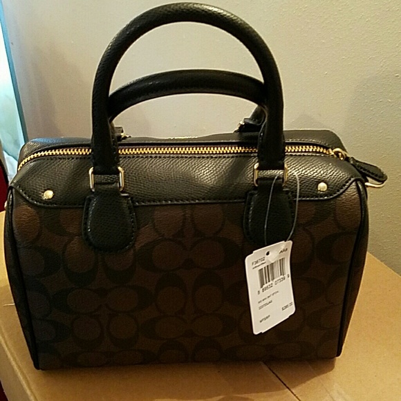 Signature Satchel - Picture 2 of 7