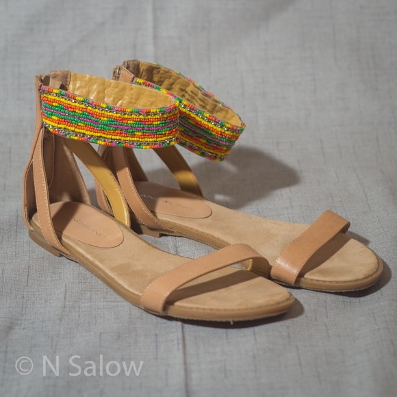 Bandolino colorful sandals!