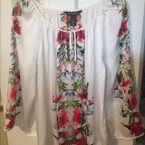 Beautiful WHBM blouse. Size Large.