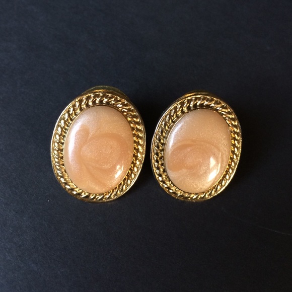 Vintage Pink Sparkle Costume Jewelry Studs - Picture 2 of 3