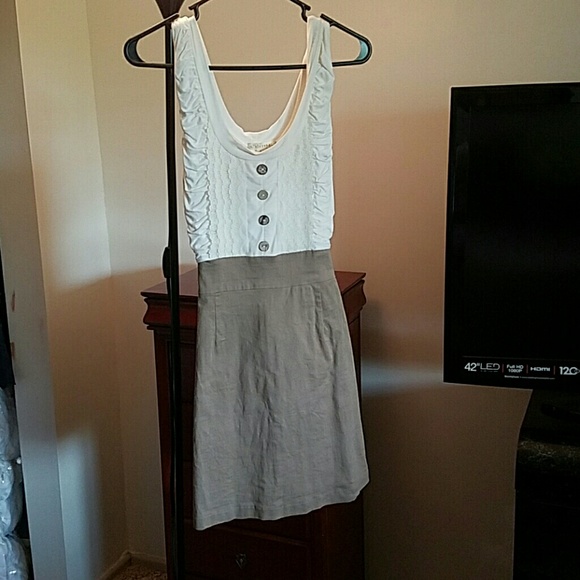 Dress - Picture 2 of 2