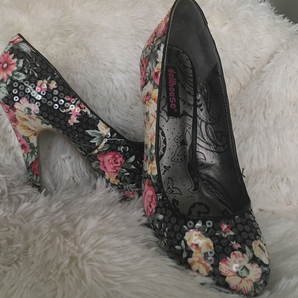 7 1/2 heels from Dollhouse