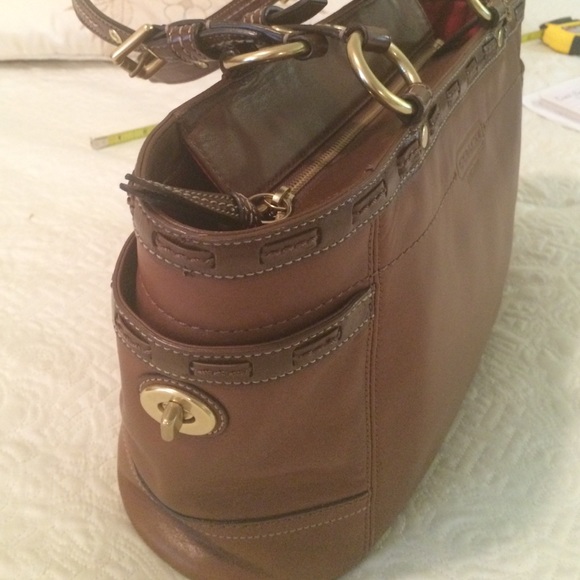 Authentic Coach bag - Picture 2 of 4