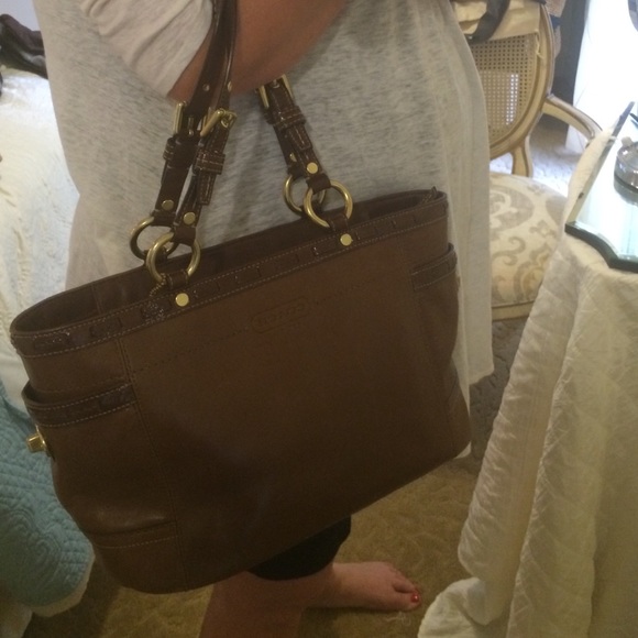 Authentic Coach bag - Picture 3 of 4