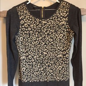 Ladies Sweater - Small Alfani