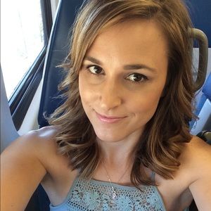 Meet your Posher, Alexandra