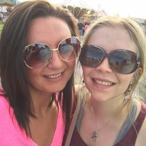 Meet your Posher, Emmy