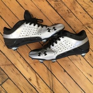 Men's Under Armour football cleats