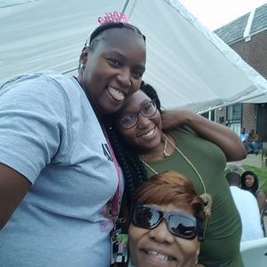 Meet your Posher, Tanika-ayandie