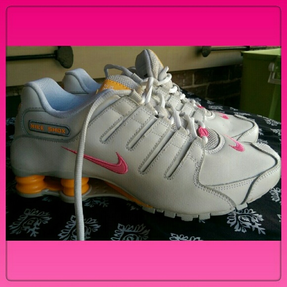 Nike shox NEW!