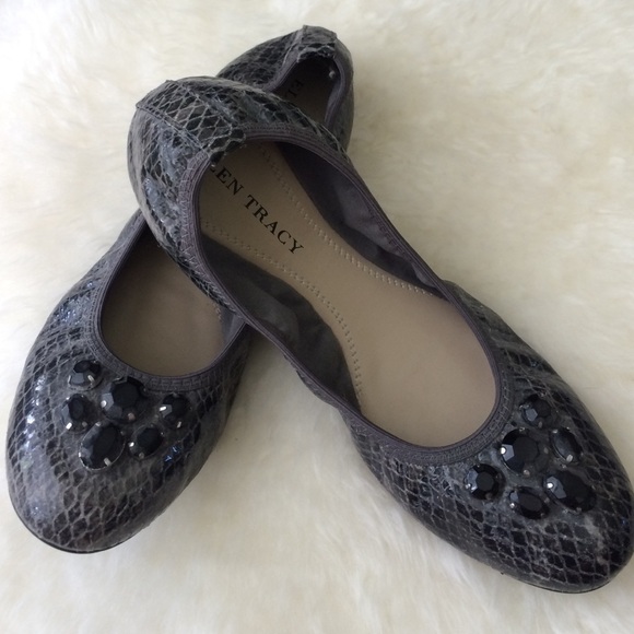 Ellen Tracy Shoes - Gray snakeskin embellished ballet flats Ellen Tracy Shoes - Gray snakeskin embellished ballet flats