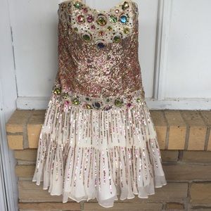 A homecoming dress🎉