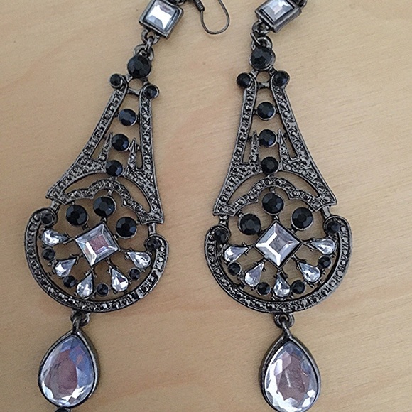 Sparkling dangling modern "wow" earrings