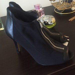 Adrianne Vittadini booties!