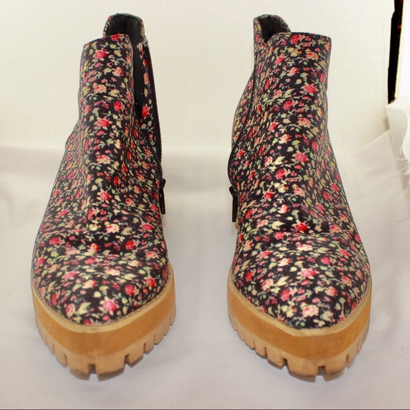 Y.R.U Wolf Floral Shoes