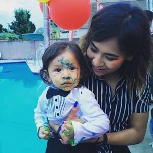 Meet your Posher, Vanessa