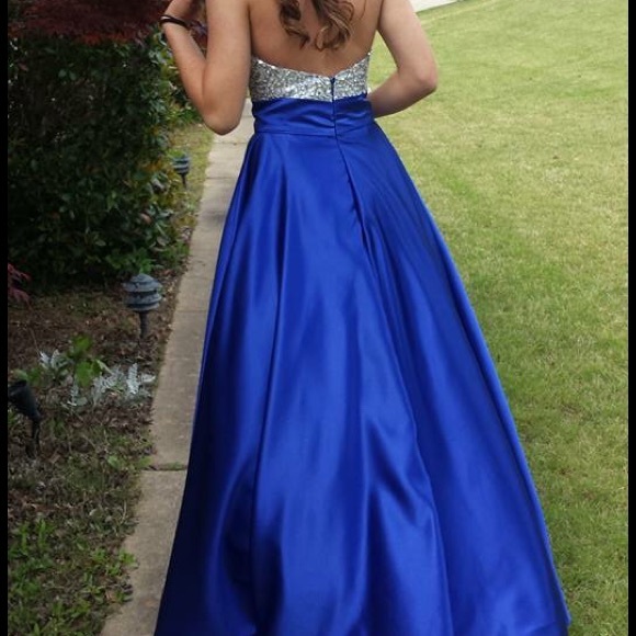Prom dress size 2