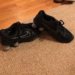 Black Nike turbo shox