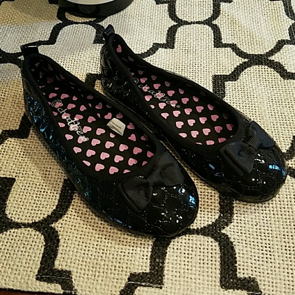Girls black ballet flats