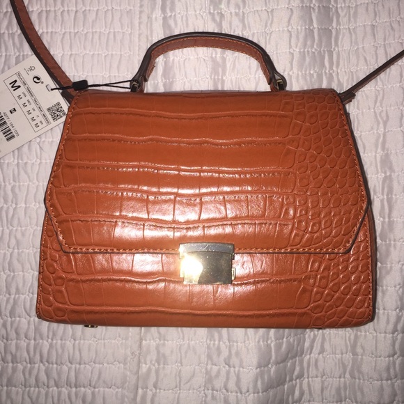 🎉BNWT Great Zara Handbag w Add'l crossbody strap!