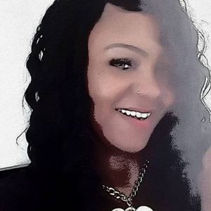 Meet your Posher, Latoya