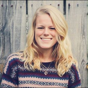 Meet your Posher, Alexis