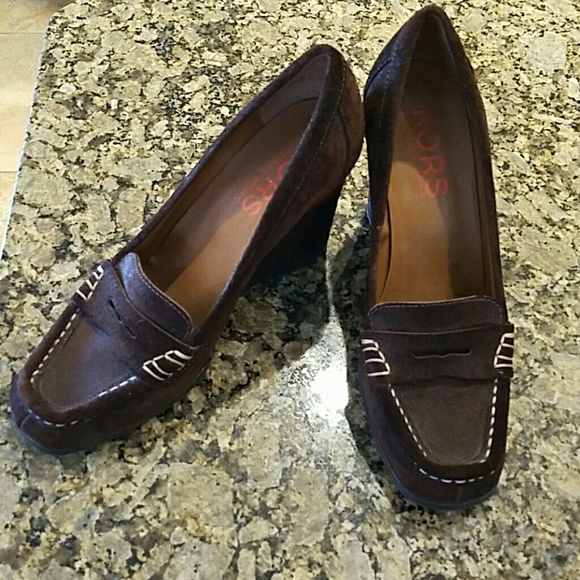 The perfect Casual Friday Wedge - Picture 1 of 4