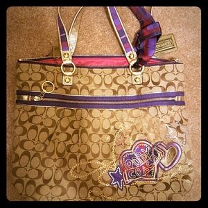 Coach Poppy tote **rare**