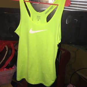 New with tags Nike pro tank
