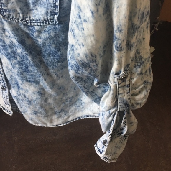 Bleached style long sleeve shirt - Picture 3 of 4