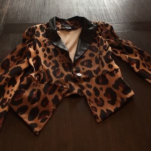 women's kardashian collection blazer! on trend!