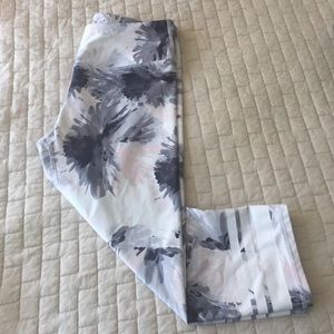 Workout cropped pants