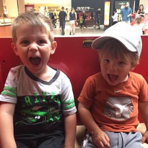 Meet your Posher, Camille