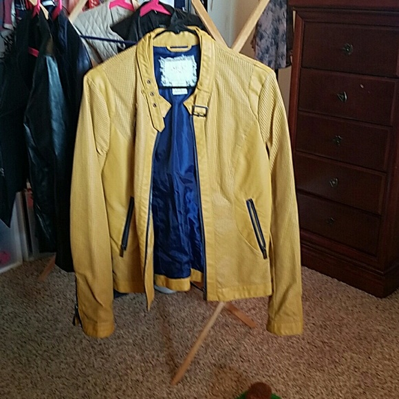 Leather Jacket - Picture 2 of 2