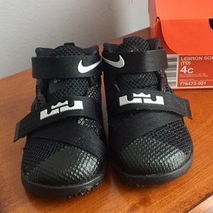 Lebron Soldier IX 4c