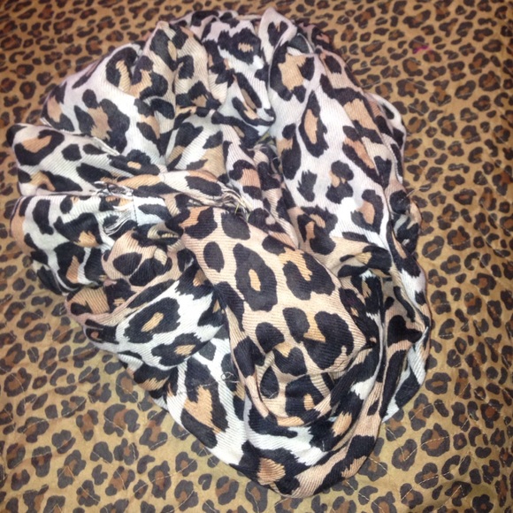 H&M scarf