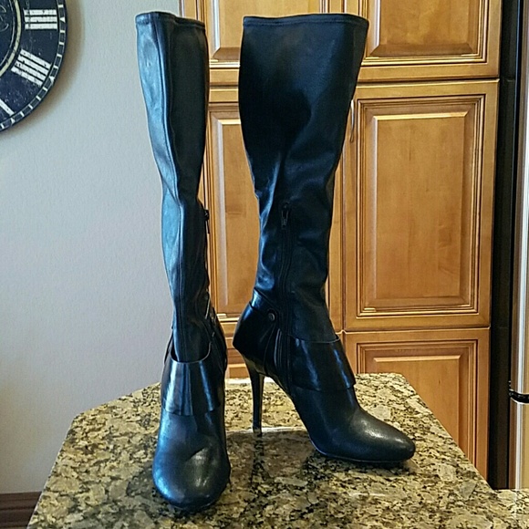 Sexy and Sassy Nine West Knee High Boots - Picture 1 of 4