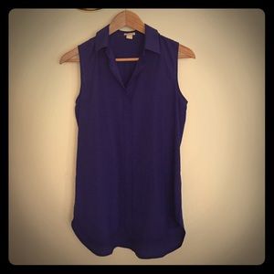 Sleeveless blouse