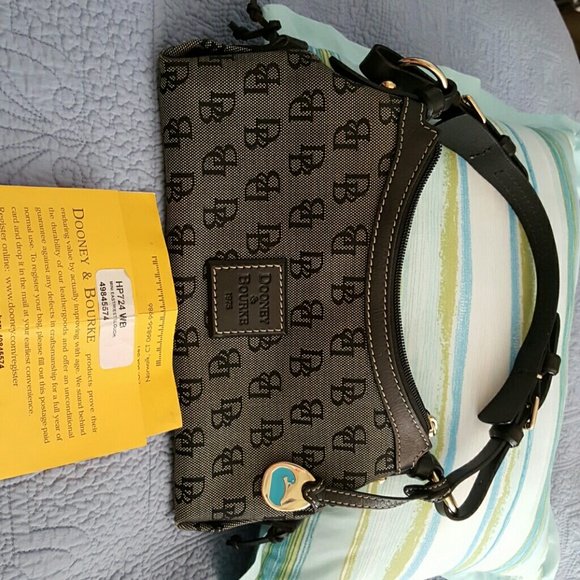 Dooney & Bourke