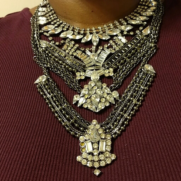 Boutique Jewelry - ⚡hips today FLASH SALE  Bling Statement necklace