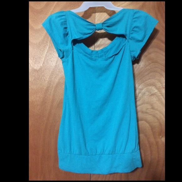 Turquoise Top - Picture 2 of 2