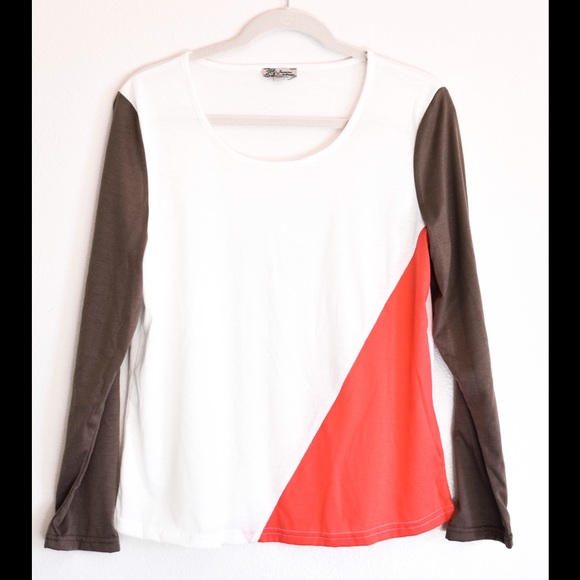 Firmiana Tops - Long Sleeve Asymmetrical Color Block Top