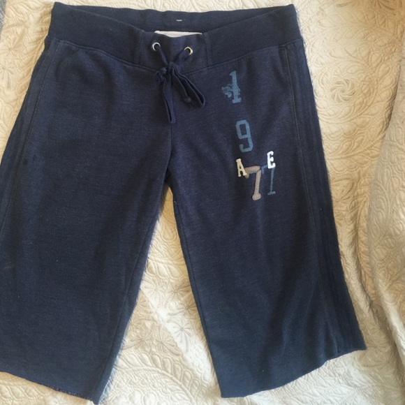 American Eagle sweat-Capri size S