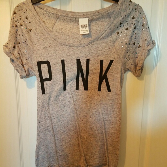 NWOT VS PINK XS TOP WITH CUTE STUDS sold