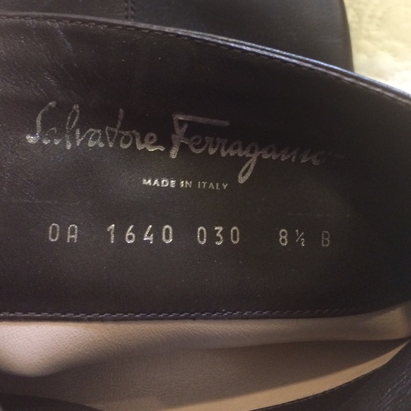 Salvatore Ferragamo boots - Picture 4 of 5