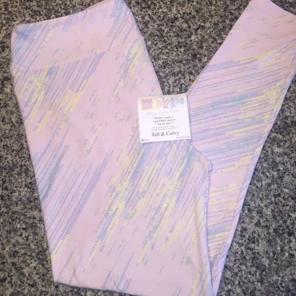 Lularoe NWT Pink with Pastels TC Leggings.