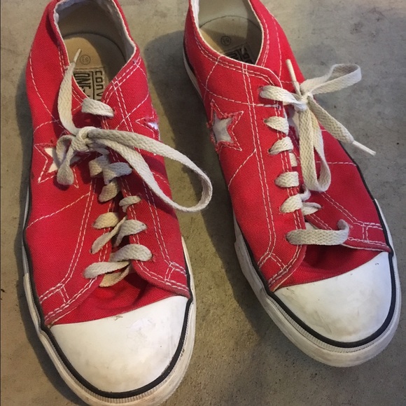 Converse woman's size 5.5