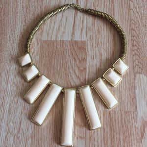 Statement necklace